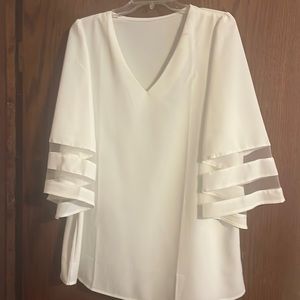 NWOT white dress shirt.  Size XL.